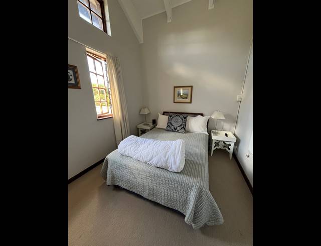 5 BEDROOM GATED ESTATE FOR SALE IN UNDERBERG
